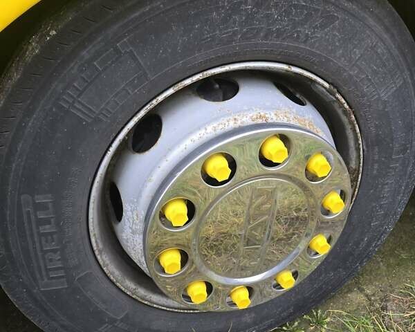 Желтый МАН ТГКС, объемом двигателя 10.52 л и пробегом 600 тыс. км за 9999 $, фото 9 на Automoto.ua