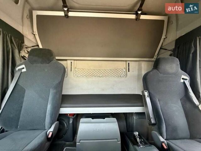 Желтый МАН ТГКС, объемом двигателя 12.5 л и пробегом 728 тыс. км за 25000 $, фото 8 на Automoto.ua