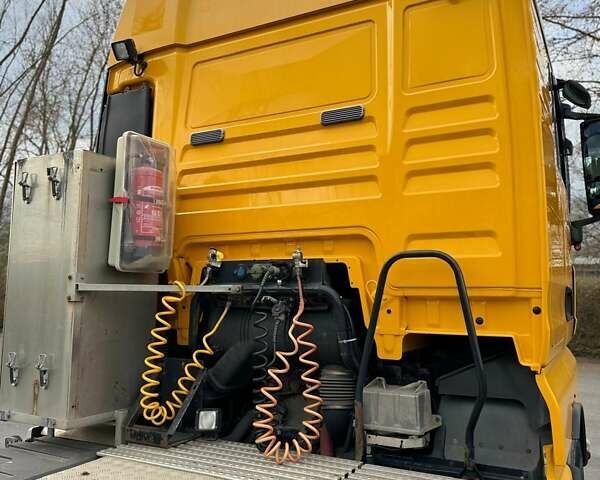 Желтый МАН ТГКС, объемом двигателя 12.5 л и пробегом 243 тыс. км за 51771 $, фото 13 на Automoto.ua