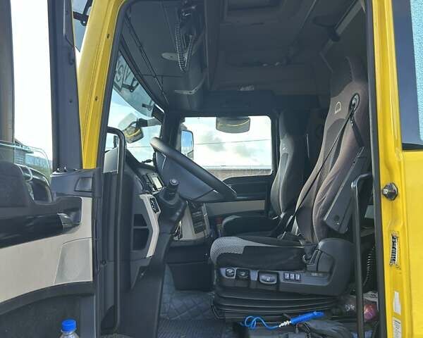 Желтый МАН ТГКС, объемом двигателя 12.42 л и пробегом 683 тыс. км за 22500 $, фото 8 на Automoto.ua