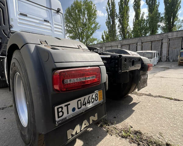 Серый МАН ТГКС, объемом двигателя 0 л и пробегом 545 тыс. км за 38000 $, фото 8 на Automoto.ua