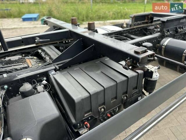 Синий МАН ТГКС, объемом двигателя 0 л и пробегом 667 тыс. км за 71500 $, фото 17 на Automoto.ua