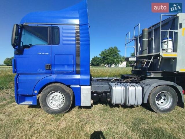 Синий МАН ТГКС, объемом двигателя 10.5 л и пробегом 172 тыс. км за 14000 $, фото 2 на Automoto.ua