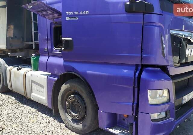 Синий МАН ТГКС, объемом двигателя 12.42 л и пробегом 888 тыс. км за 25000 $, фото 4 на Automoto.ua