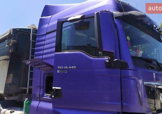 Синий МАН ТГКС, объемом двигателя 12.42 л и пробегом 888 тыс. км за 25000 $, фото 5 на Automoto.ua