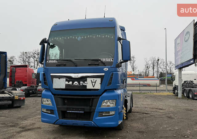Синий МАН ТГКС, объемом двигателя 12.42 л и пробегом 999 тыс. км за 14999 $, фото 2 на Automoto.ua