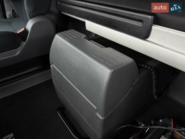 МАН ТГКС 2016 в Киеве на Automoto.ua Синий МАН ТГКС, объемом двигателя 12.42 л и пробегом 600 тыс. км за 24999 $, фото 22 на Automoto.ua