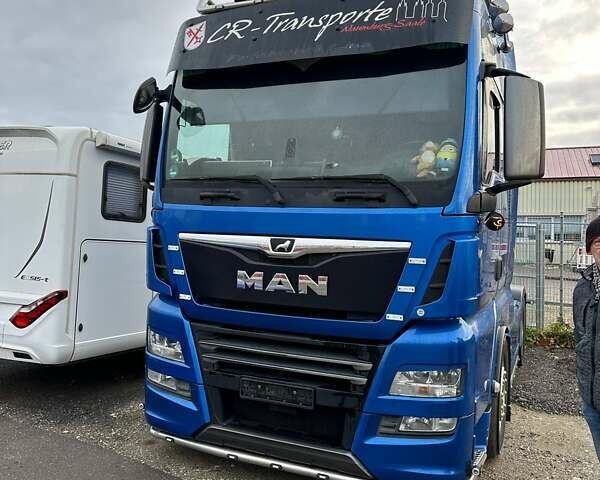 Синий МАН ТГКС, объемом двигателя 15.8 л и пробегом 870 тыс. км за 52448 $, фото 2 на Automoto.ua