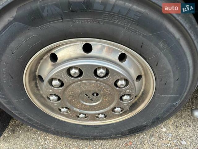 Синий МАН ТГКС, объемом двигателя 15.8 л и пробегом 870 тыс. км за 52448 $, фото 8 на Automoto.ua