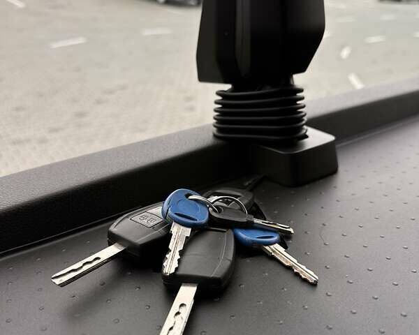 Синій МАН ТГКС, об'ємом двигуна 0 л та пробігом 532 тис. км за 31345 $, фото 23 на Automoto.ua