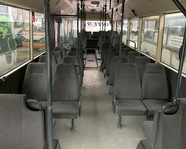 Белый МАН NL 202, объемом двигателя 6.9 л и пробегом 950 тыс. км за 4000 $, фото 5 на Automoto.ua