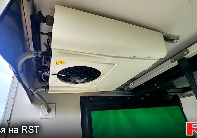 Синий МАН TGE, объемом двигателя 2 л и пробегом 180 тыс. км за 27500 $, фото 1 на Automoto.ua