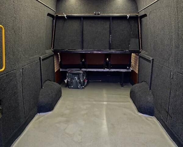 Синий МАН TGE, объемом двигателя 1.97 л и пробегом 465 тыс. км за 29500 $, фото 15 на Automoto.ua