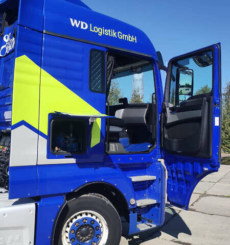 Синий МАН TGX 18.560, объемом двигателя 15.26 л и пробегом 480 тыс. км за 25000 $, фото 9 на Automoto.ua