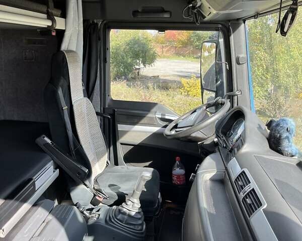 МАН TGX 18.400 2009 в Бердичеве на Automoto.ua Синий МАН TGX 18.400, объемом двигателя 10.52 л и пробегом 1 тыс. км за 17500 $, фото 8 на Automoto.ua