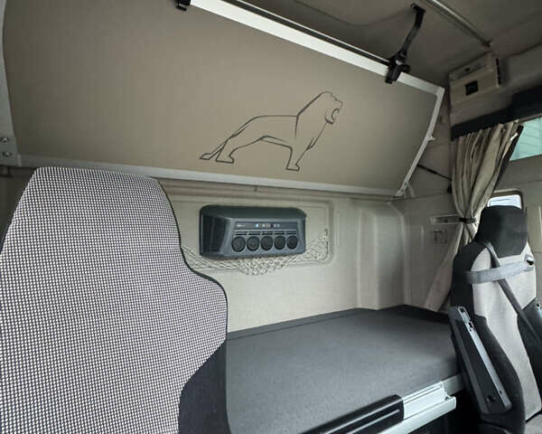 Синий МАН TGX 18.460, объемом двигателя 0 л и пробегом 790 тыс. км за 26055 $, фото 27 на Automoto.ua