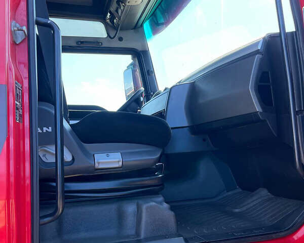 Красный МАН TGX 18.480, объемом двигателя 12.42 л и пробегом 1 тыс. км за 16000 $, фото 10 на Automoto.ua