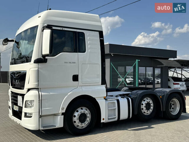 Белый МАН TGX 18.500, объемом двигателя 12.8 л и пробегом 613 тыс. км за 35319 $, фото 2 на Automoto.ua