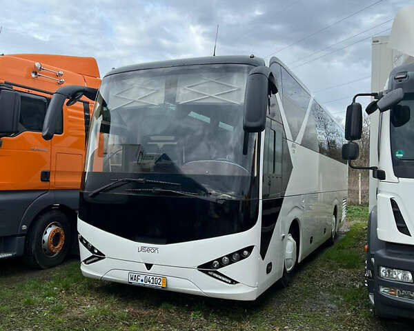 Белый МАН Viseon C10, объемом двигателя 6.87 л и пробегом 410 тыс. км за 72000 $, фото 1 на Automoto.ua