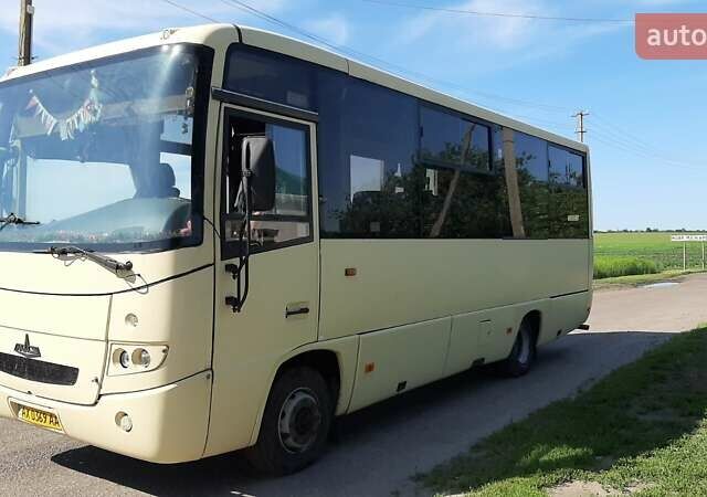 Бежевый МАЗ 256, объемом двигателя 4.75 л и пробегом 500 тыс. км за 10000 $, фото 1 на Automoto.ua