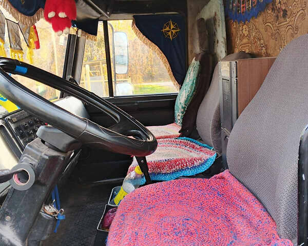 МАЗ 437041 2006 в Боярка на Automoto.ua Белый МАЗ 437041, объемом двигателя 4.75 л и пробегом 329 тыс. км за 12900 $, фото 6 на Automoto.ua