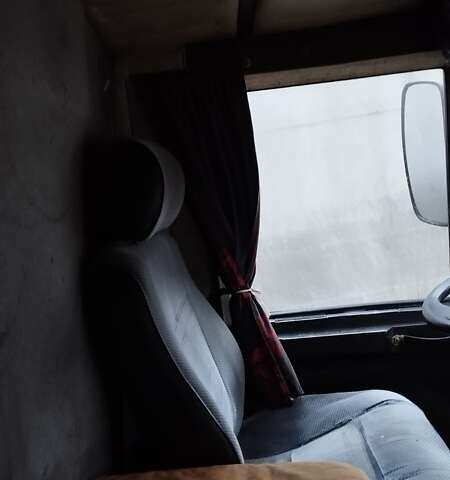 Белый МАЗ 437041, объемом двигателя 4.75 л и пробегом 300 тыс. км за 6000 $, фото 7 на Automoto.ua