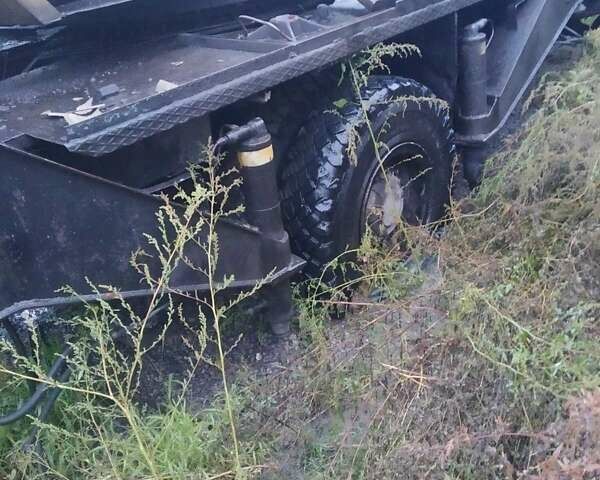 Синий МАЗ 5334, объемом двигателя 11.15 л и пробегом 100 тыс. км за 3000 $, фото 4 на Automoto.ua