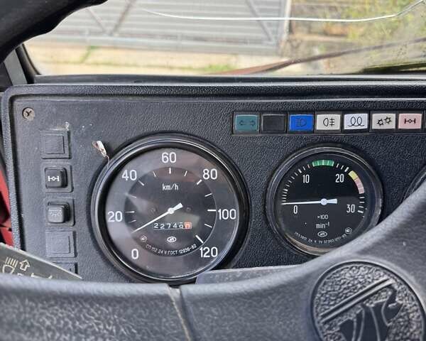 Красный МАЗ 53363, объемом двигателя 0 л и пробегом 223 тыс. км за 5000 $, фото 1 на Automoto.ua