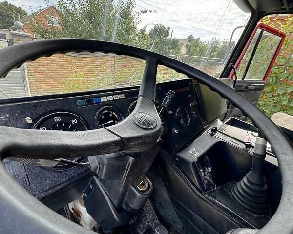 Красный МАЗ 53363, объемом двигателя 0 л и пробегом 223 тыс. км за 5000 $, фото 6 на Automoto.ua