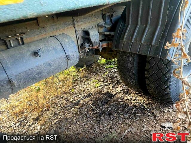 Зеленый МАЗ 5337, объемом двигателя 11.2 л и пробегом 303 тыс. км за 4300 $, фото 3 на Automoto.ua