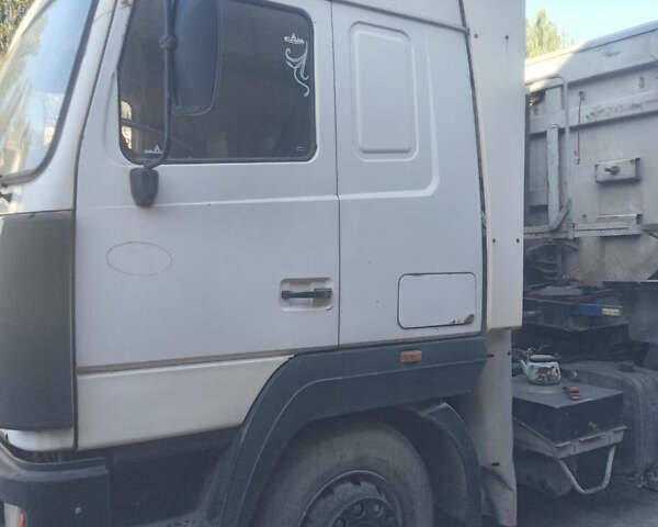 Белый МАЗ 544008, объемом двигателя 14 л и пробегом 150 тыс. км за 6500 $, фото 1 на Automoto.ua