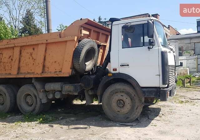 Белый МАЗ 5516, объемом двигателя 14.9 л и пробегом 230 тыс. км за 16800 $, фото 1 на Automoto.ua