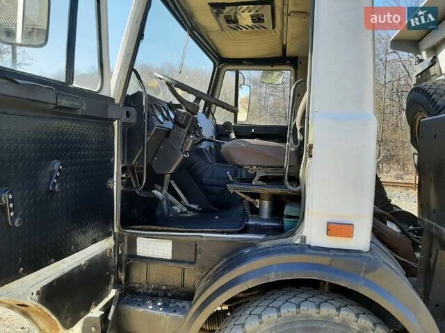 Белый МАЗ 551605, объемом двигателя 14.86 л и пробегом 190 тыс. км за 11600 $, фото 12 на Automoto.ua