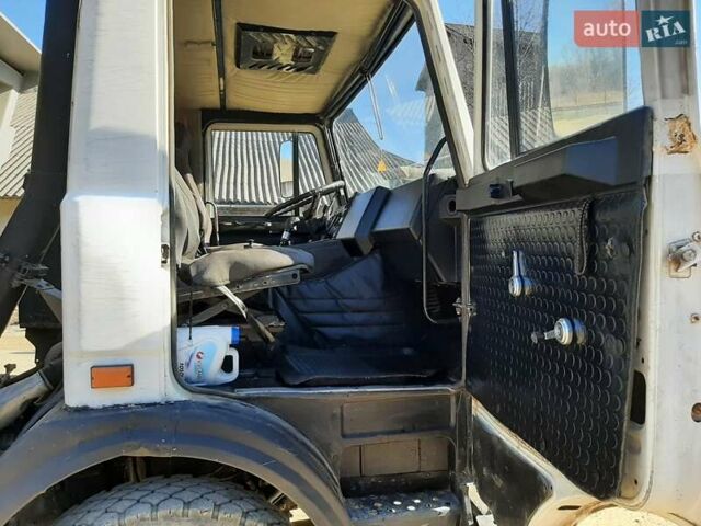 Белый МАЗ 551605, объемом двигателя 14.86 л и пробегом 190 тыс. км за 11600 $, фото 13 на Automoto.ua