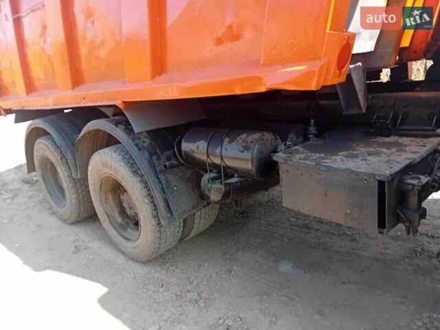 Белый МАЗ 551605, объемом двигателя 14.86 л и пробегом 120 тыс. км за 10500 $, фото 2 на Automoto.ua