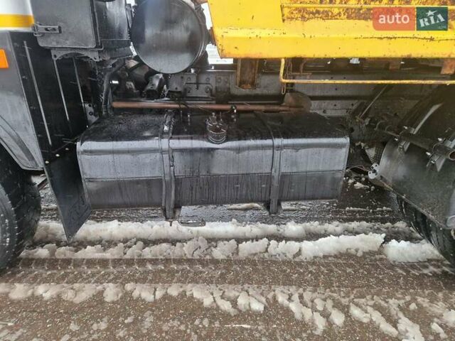 Белый МАЗ 551605, объемом двигателя 14.86 л и пробегом 250 тыс. км за 17500 $, фото 9 на Automoto.ua