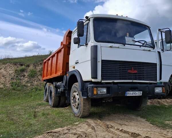 Белый МАЗ 551605, объемом двигателя 14.86 л и пробегом 260 тыс. км за 11999 $, фото 9 на Automoto.ua