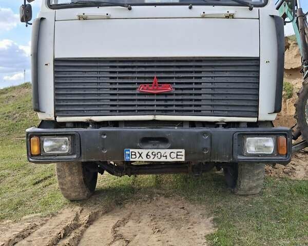 Белый МАЗ 551605, объемом двигателя 14.86 л и пробегом 260 тыс. км за 11999 $, фото 11 на Automoto.ua