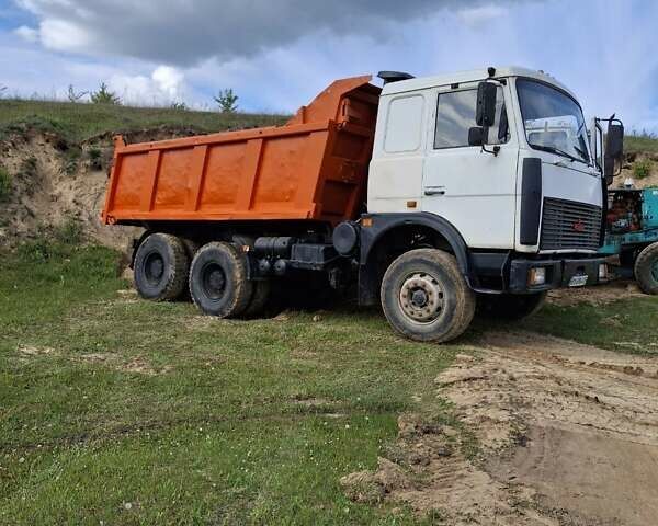 Белый МАЗ 551605, объемом двигателя 14.86 л и пробегом 260 тыс. км за 11999 $, фото 5 на Automoto.ua