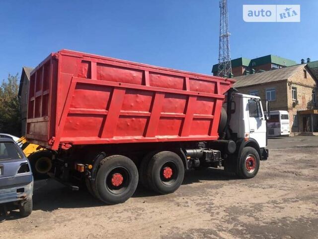 Белый МАЗ 551605, объемом двигателя 14.86 л и пробегом 300 тыс. км за 17000 $, фото 4 на Automoto.ua