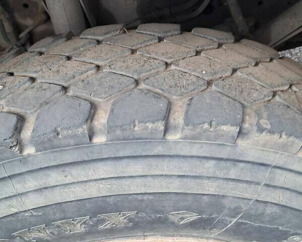 Белый МАЗ 551605, объемом двигателя 14.86 л и пробегом 250 тыс. км за 17500 $, фото 8 на Automoto.ua