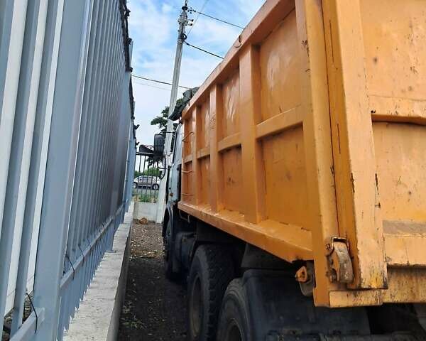 Белый МАЗ 551605, объемом двигателя 14.86 л и пробегом 250 тыс. км за 17500 $, фото 2 на Automoto.ua