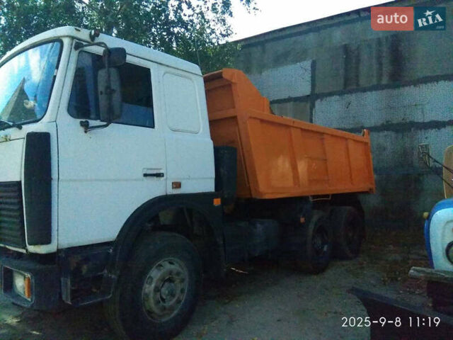Білий МАЗ 551605, об'ємом двигуна 14.86 л та пробігом 145 тис. км за 19000 $, фото 3 на Automoto.ua