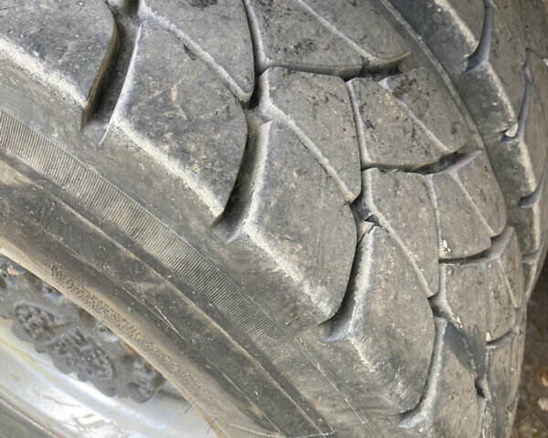 Белый МАЗ 551605, объемом двигателя 14.8 л и пробегом 2 тыс. км за 16000 $, фото 3 на Automoto.ua