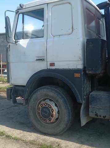 МАЗ 551605, объемом двигателя 14.8 л и пробегом 319 тыс. км за 9900 $, фото 4 на Automoto.ua