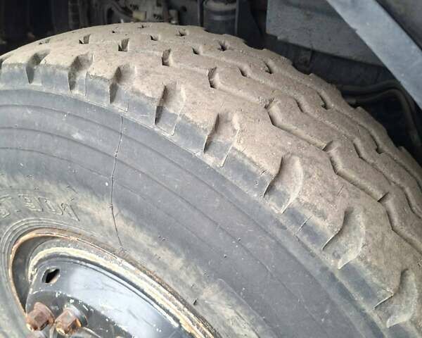 Синий МАЗ 551605, объемом двигателя 14.86 л и пробегом 200 тыс. км за 12000 $, фото 4 на Automoto.ua