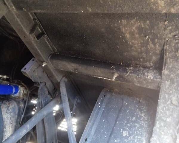 Красный МАЗ 5551, объемом двигателя 11.15 л и пробегом 110 тыс. км за 9700 $, фото 14 на Automoto.ua