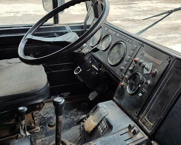 Белый МАЗ 555102, объемом двигателя 11.15 л и пробегом 145 тыс. км за 12000 $, фото 3 на Automoto.ua