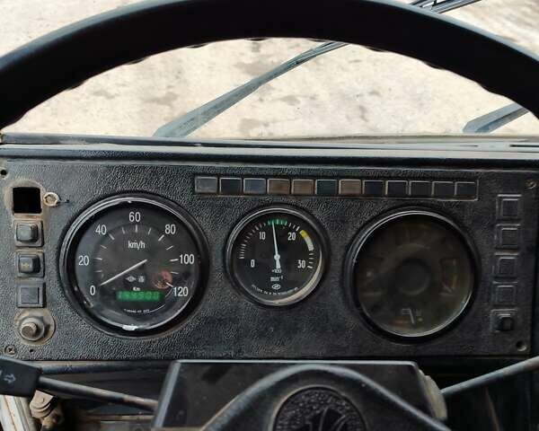 Белый МАЗ 555102, объемом двигателя 11.15 л и пробегом 145 тыс. км за 12000 $, фото 4 на Automoto.ua