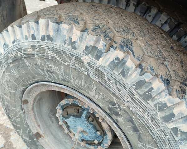 Белый МАЗ 555102, объемом двигателя 11.15 л и пробегом 145 тыс. км за 12000 $, фото 7 на Automoto.ua